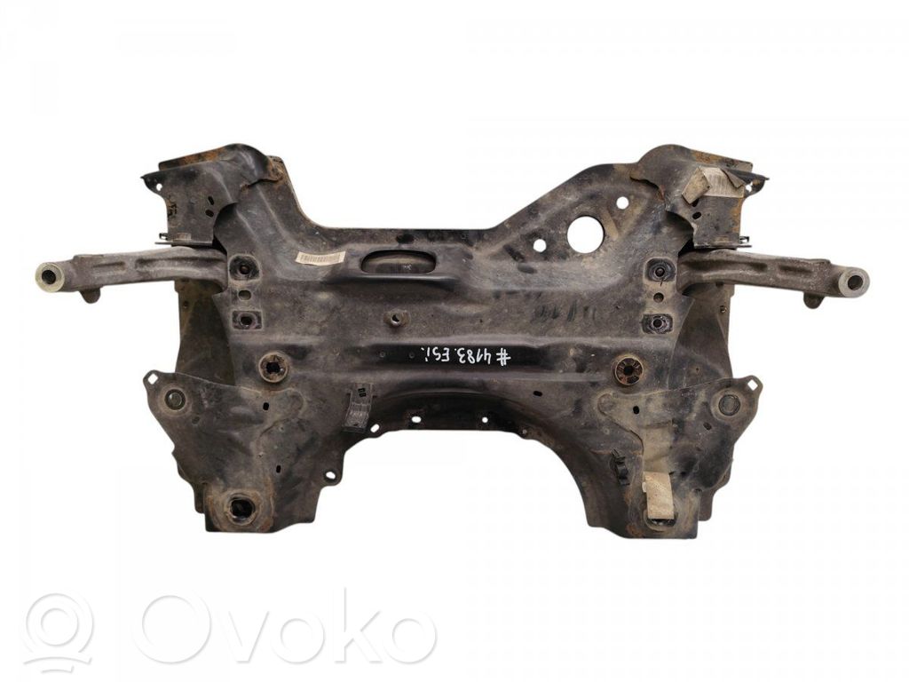 Peugeot 5008 II Front subframe 