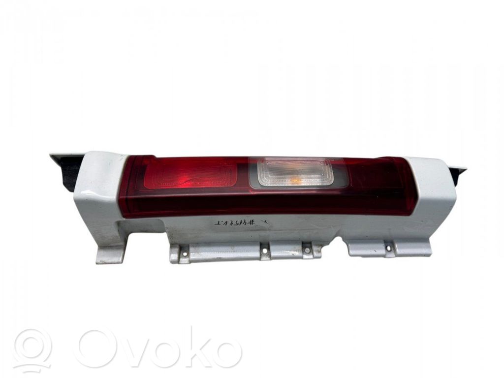 Opel Vivaro Lampă spate în caroserie 
