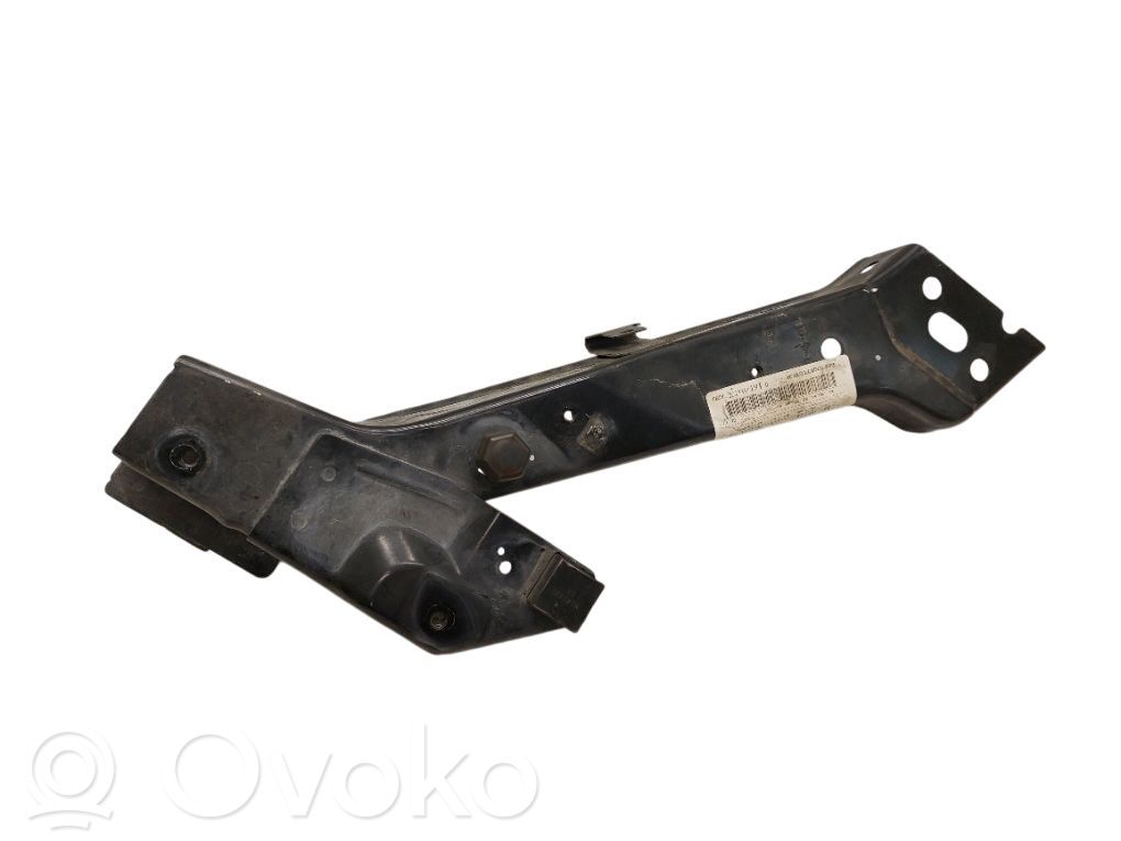 Jeep Grand Cherokee Headlight/headlamp mounting bracket 