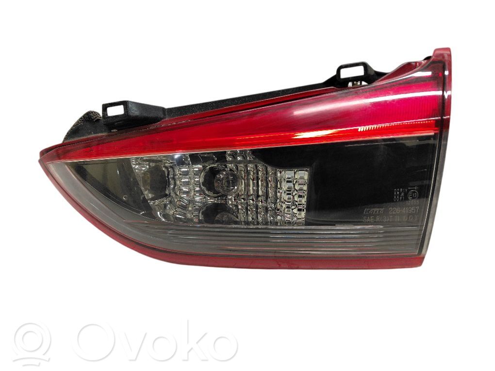 Mazda 6 Takaluukun takavalot 