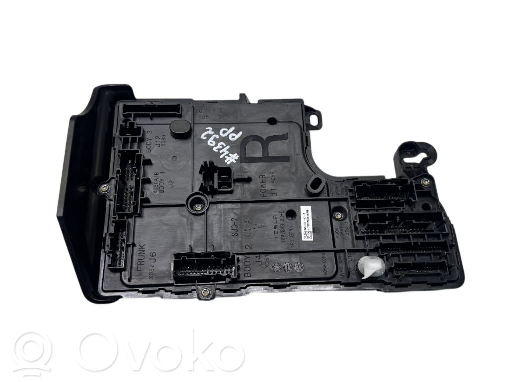 Central body control module   156685300A,156685300A,156685300A,156745400B