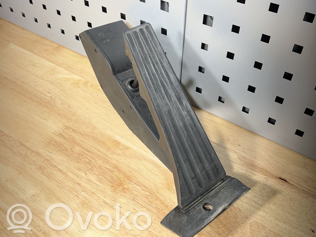 Accelerator throttle pedal   25916010,6772645,3542677264502