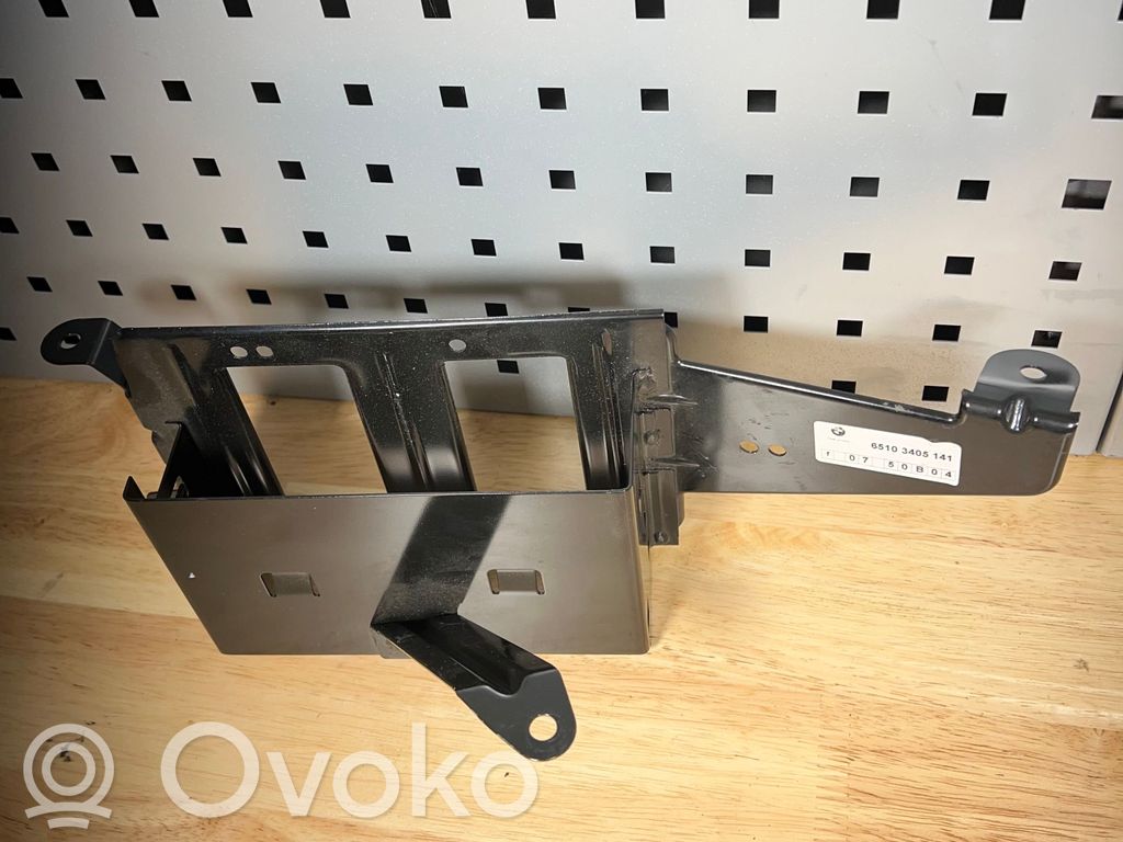 BMW X3 E83 Navigation GPS unit bracket/holder 