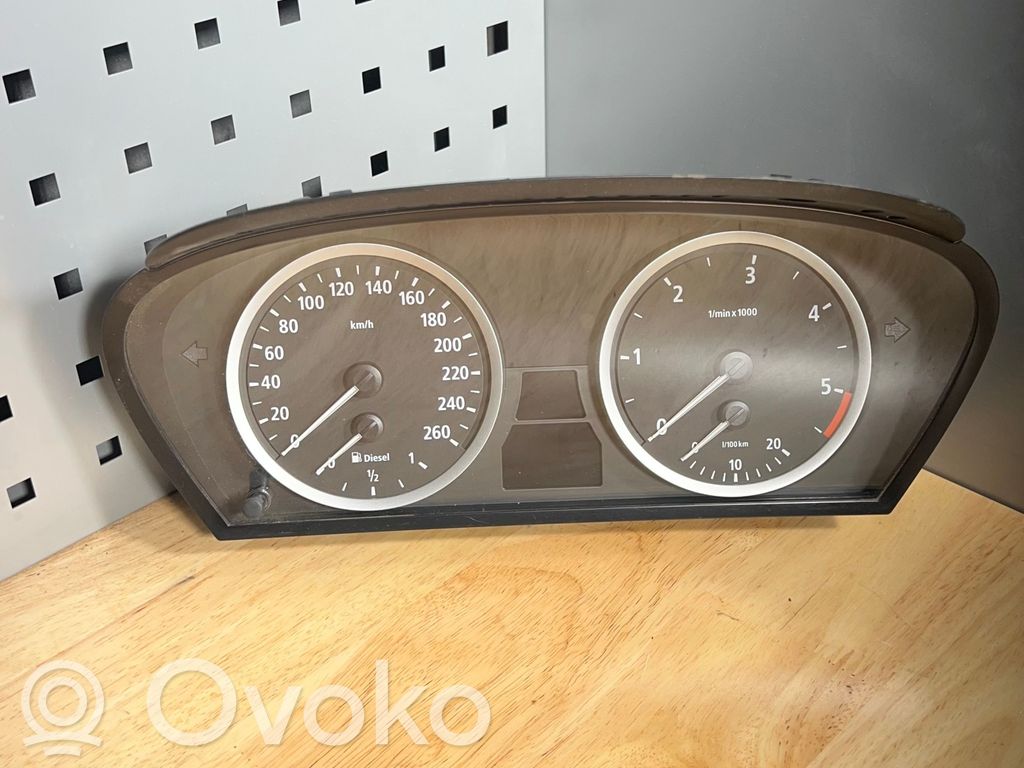 Speedometer (instrument cluster)   6958600,62116958600,6934312