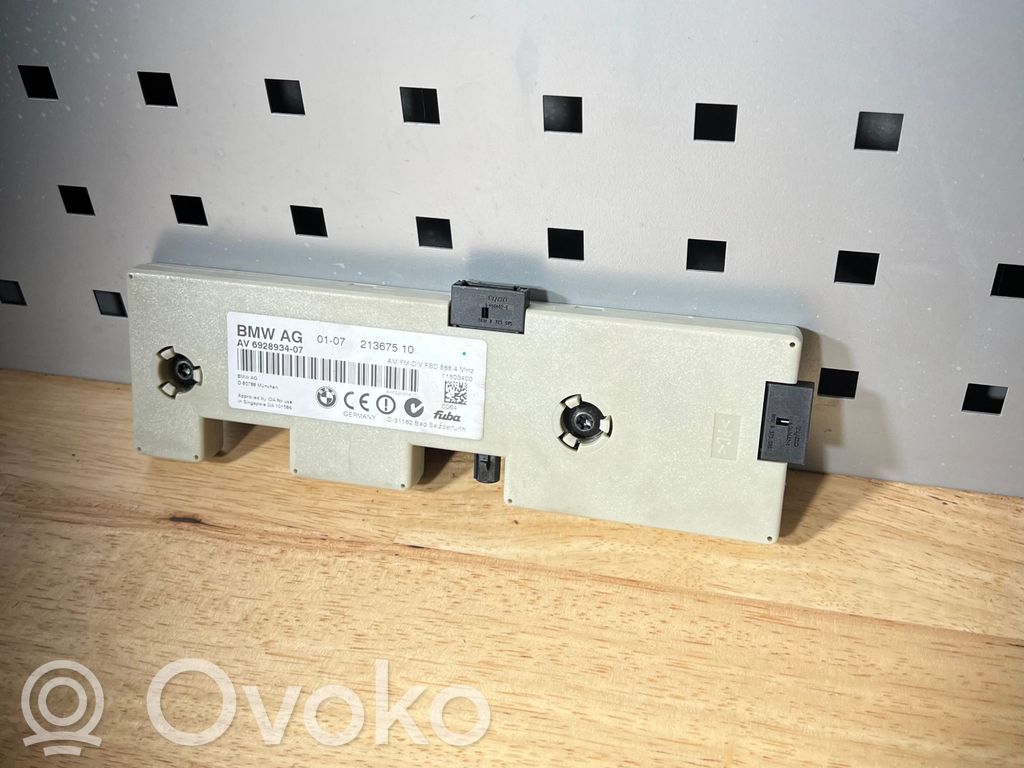 BMW 3 E90 E91 Antenos stiprintuvas 