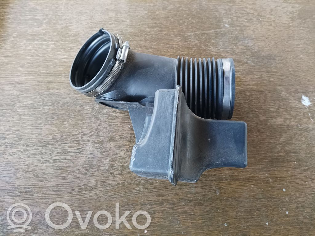 BMW 3 E90 E91 Air intake duct part 