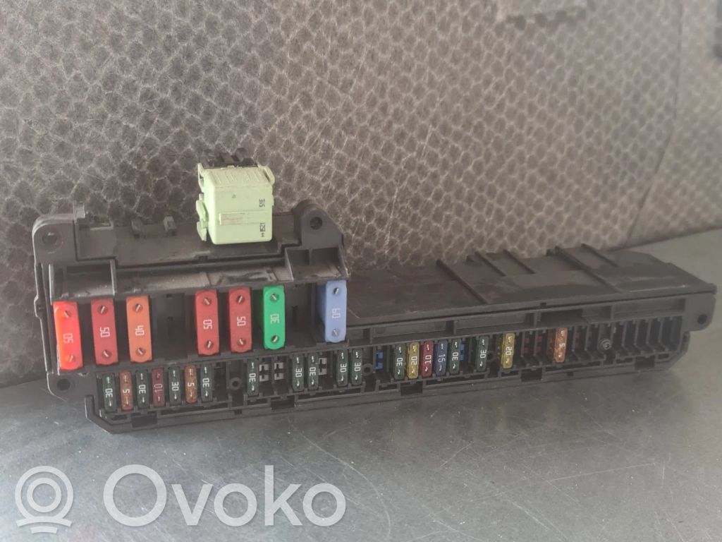 BMW 5 E60 E61 Saugiklių dėžė (komplektas) 