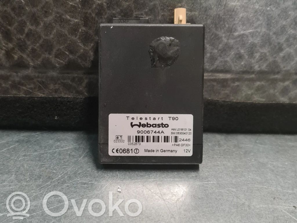 BMW X3 E83 Auxiliary heating control unit/module 