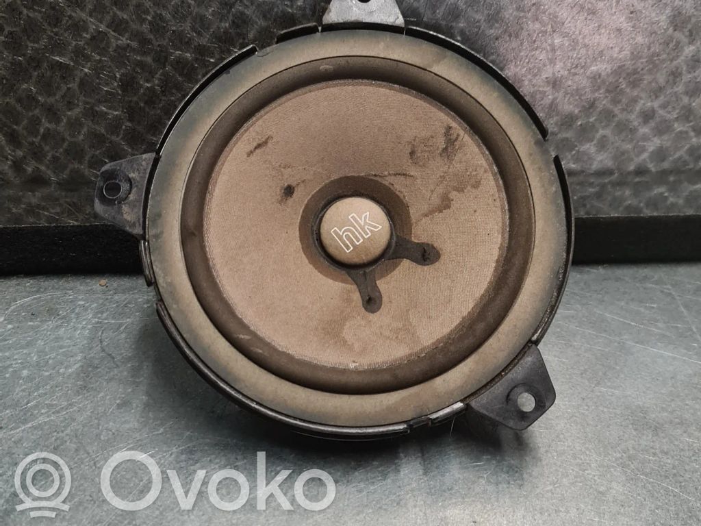 BMW 3 E46 Front door speaker 