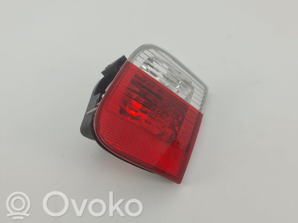 BMW 3 E46 Tailgate rear/tail lights 