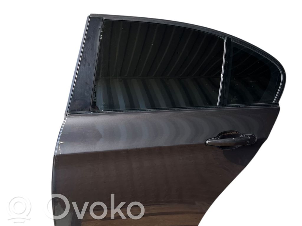 BMW 3 E90 E91 Galinės durys 