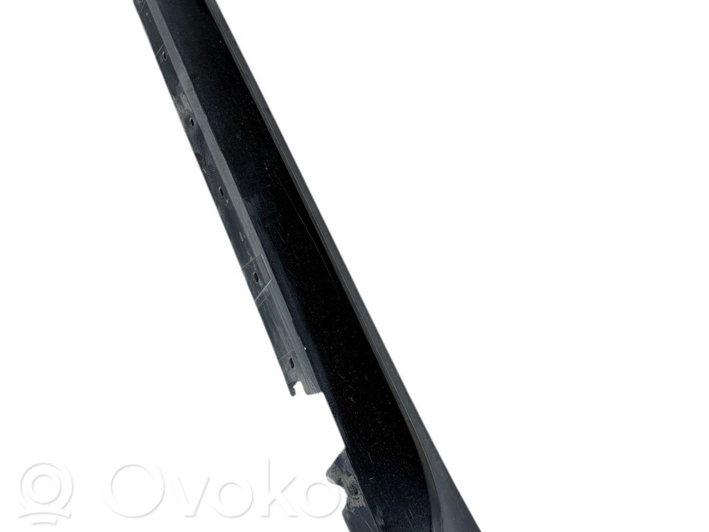 Slenkstis   2990599