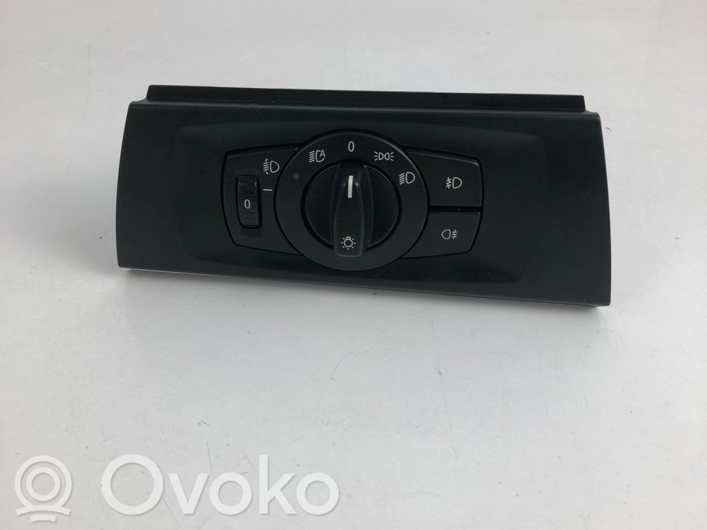 Light switch   6932792