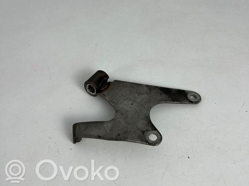 BMW 7 F01 F02 F03 F04 Suport/bridă fixare tobă eșapament 