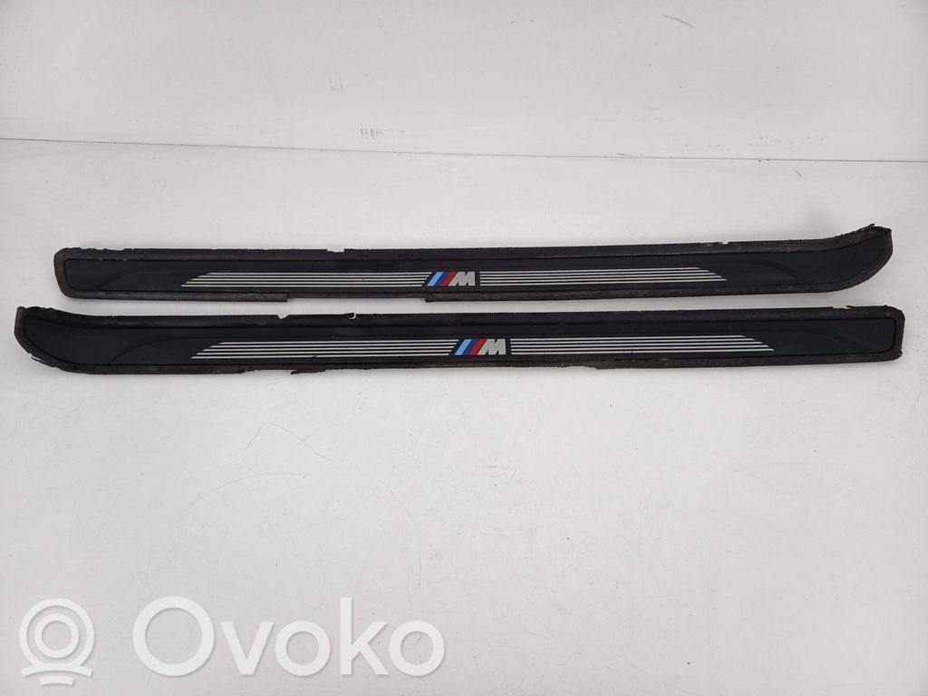 BMW 1 E82 E88 Moldura protectora del borde delantero 