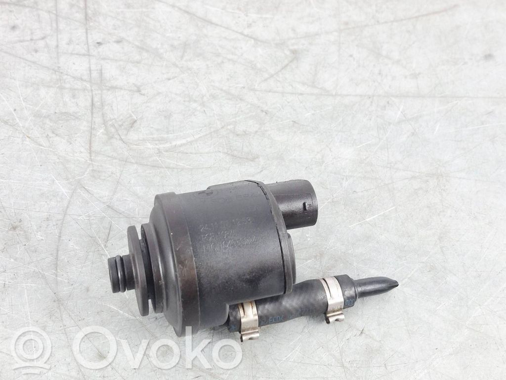 BMW 5 E60 E61 Fuel filter heater 