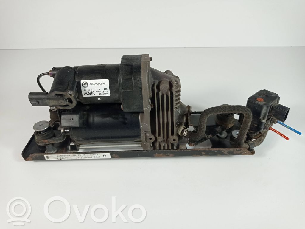 BMW 5 E60 E61 Air suspension compressor/pump 