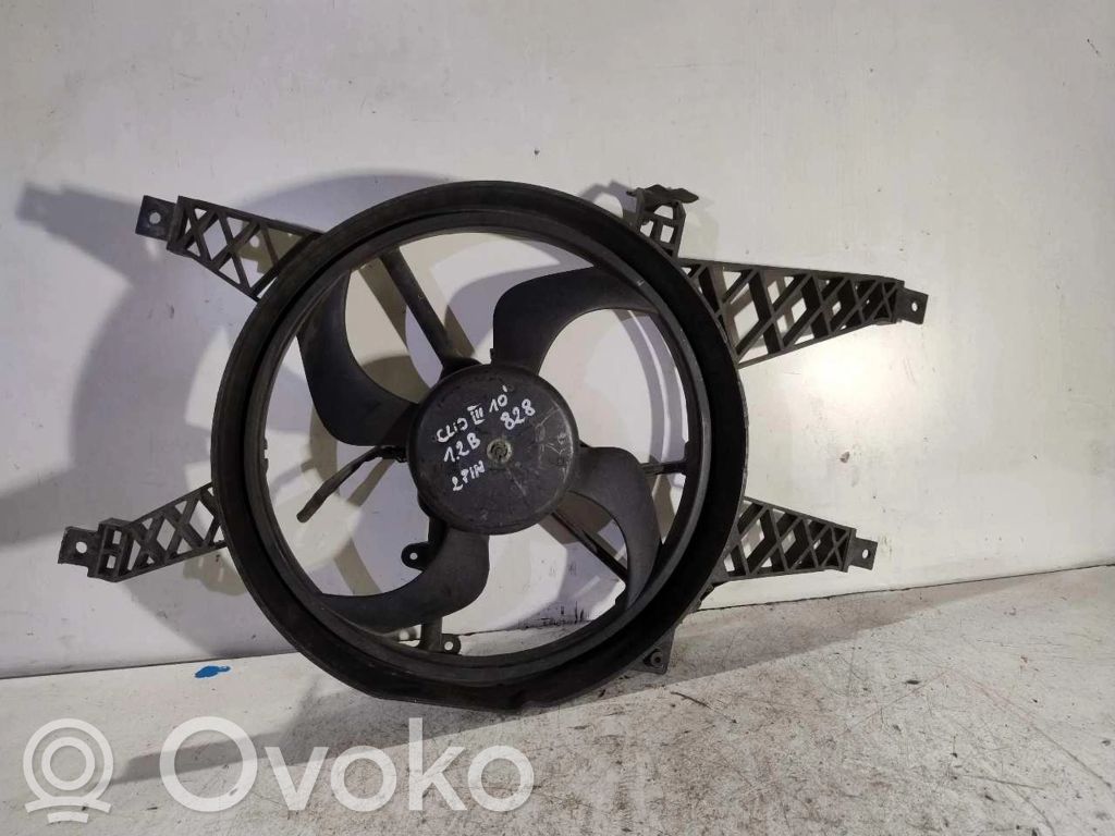 Renault Clio III Elektryczny wentylator chłodnicy 