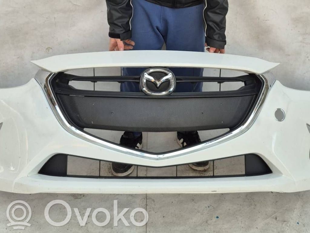 Front bumper   DB5J50031