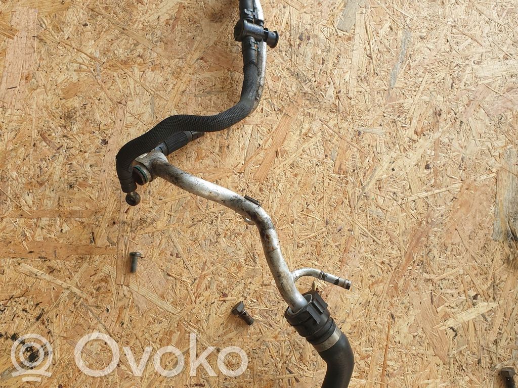 Audi A7 S7 4G Engine coolant pipe/hose 