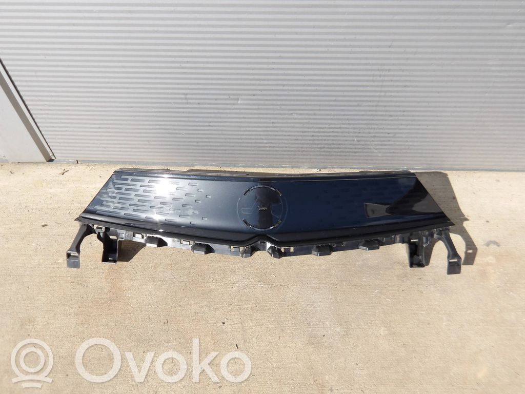 Front grill