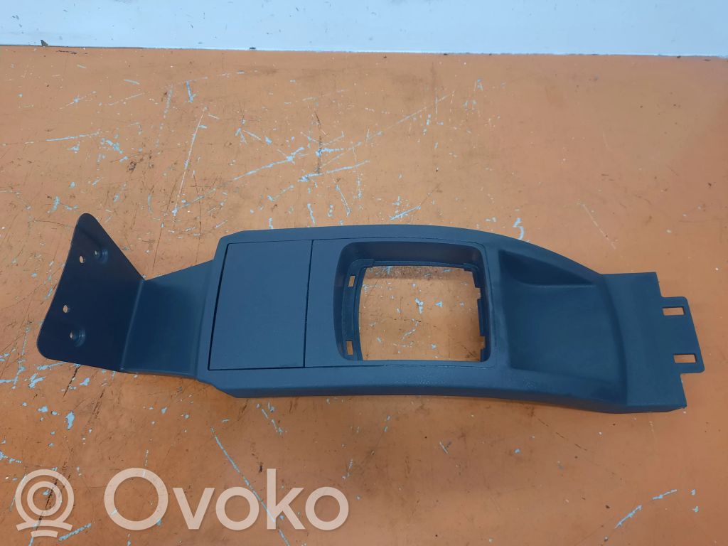 Volkswagen Polo IV 9N3 Consolă centrală 
