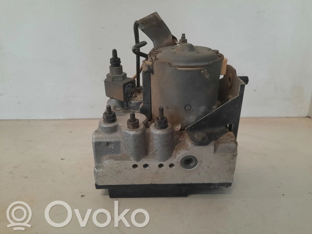 BMW 5 E39 ABS Pump 