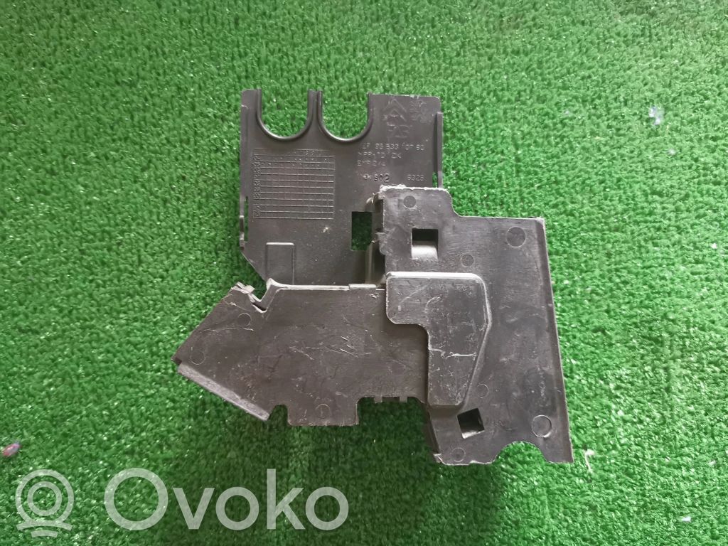 Citroen C4 I Picasso Other engine bay part 