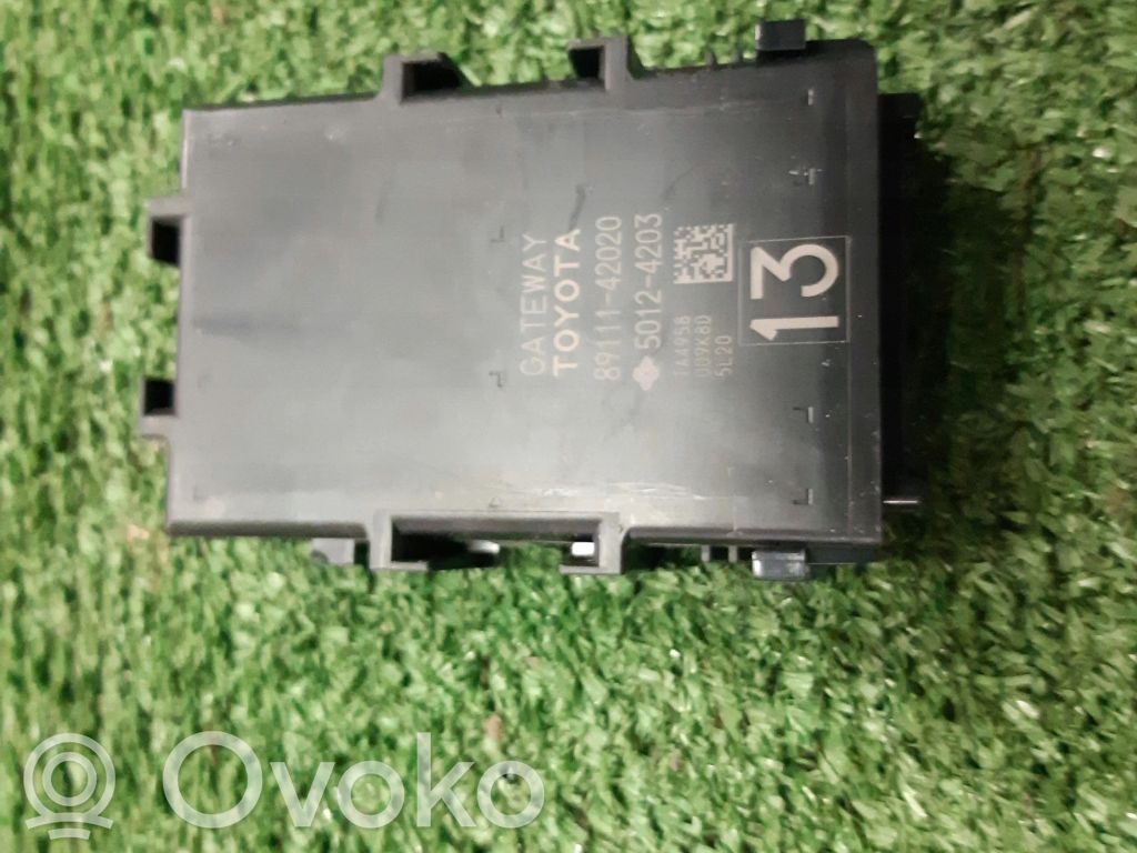 Toyota RAV 4 (XA40) Módulo de control Gateway 