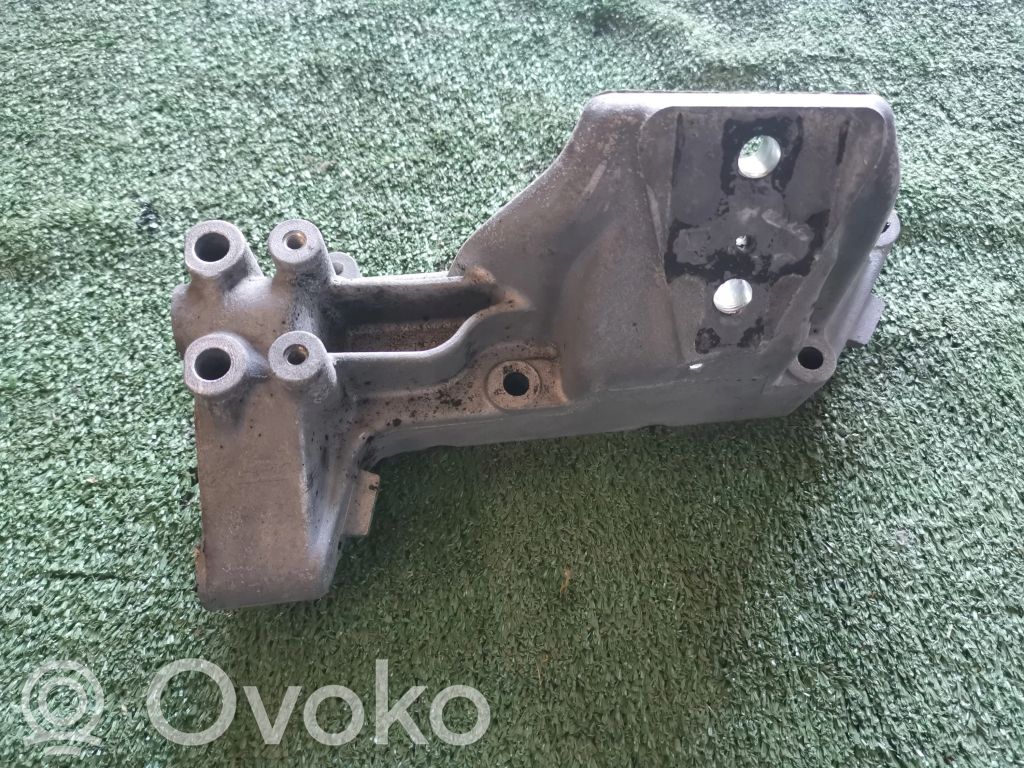 Iveco Daily 6th gen Engine mounting bracket 