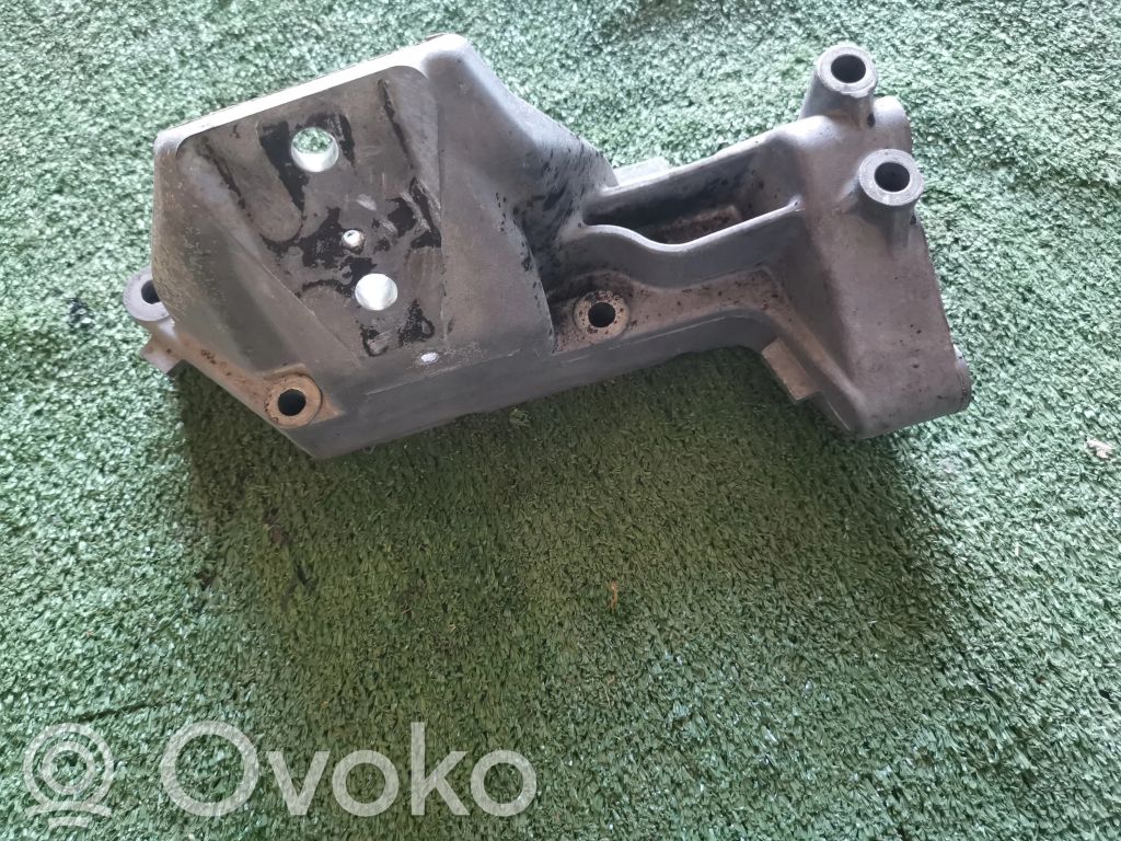 Iveco Daily 6th gen Engine mounting bracket 