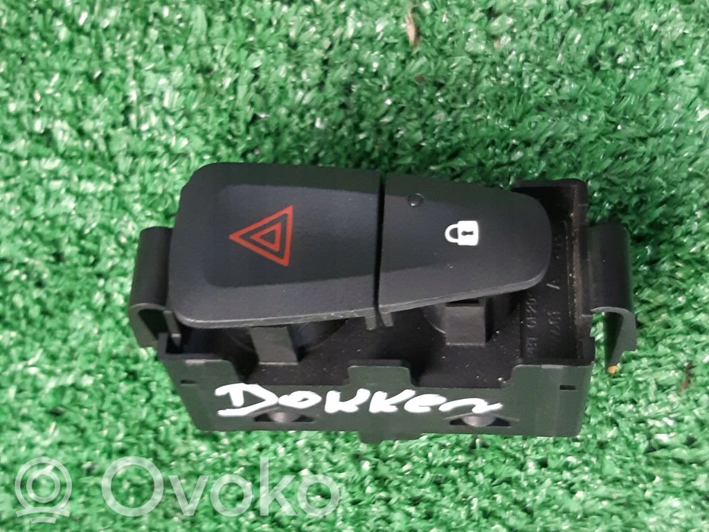 Dacia Dokker Hazard light switch 