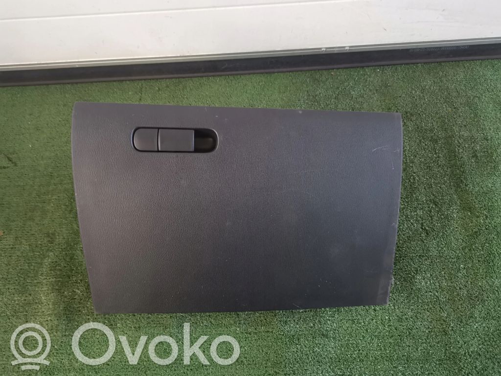 Mazda CX-5 Daiktadėžės (bordačioko) komplektas 