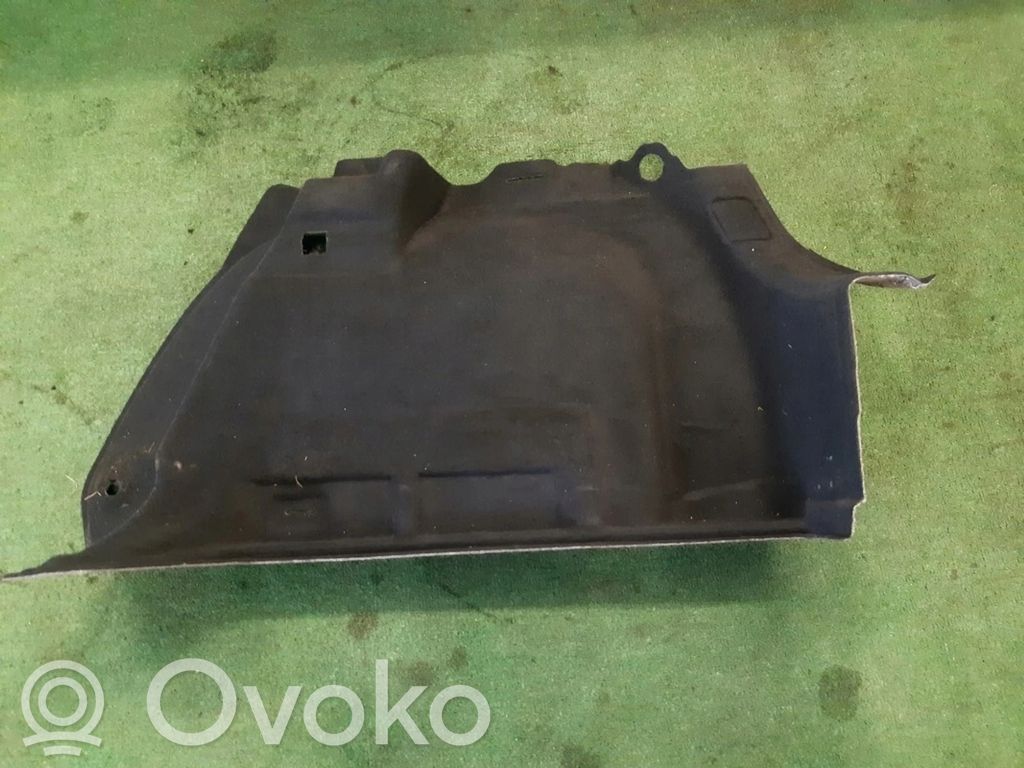 Seat Leon (5F) Tavaratilan sivuverhoilu 