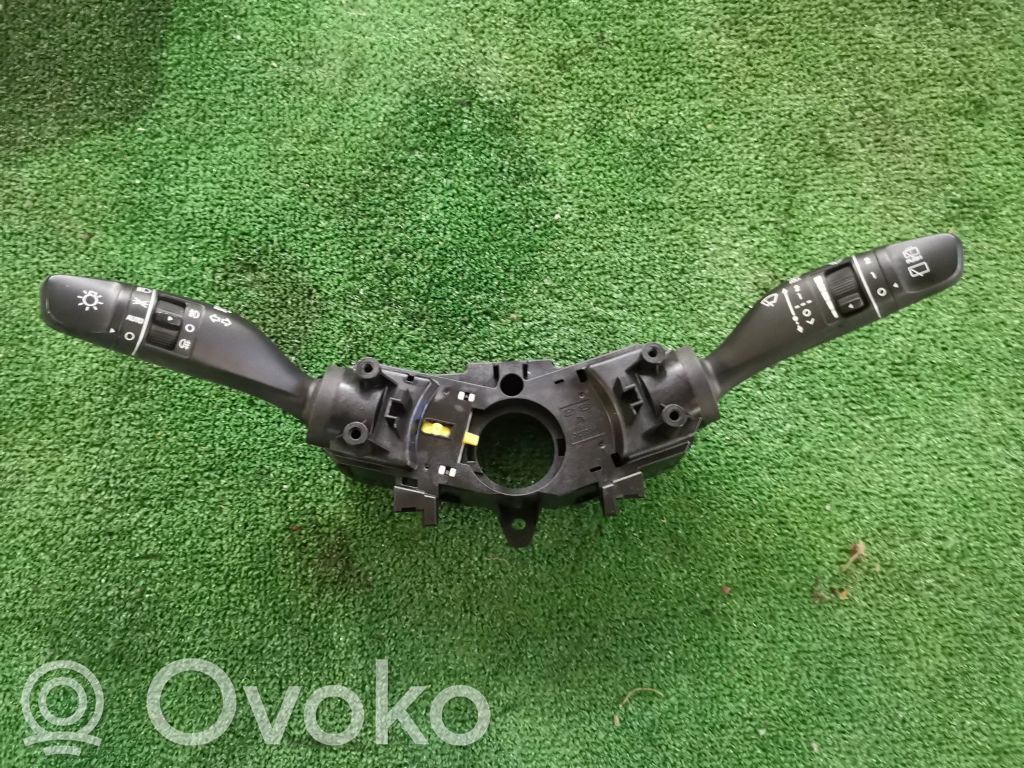 Hyundai i30 Wiper turn signal indicator stalk/switch 