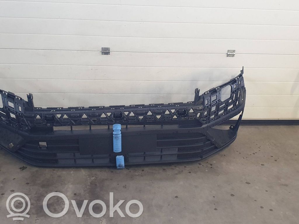 Volkswagen Crafter Front bumper 