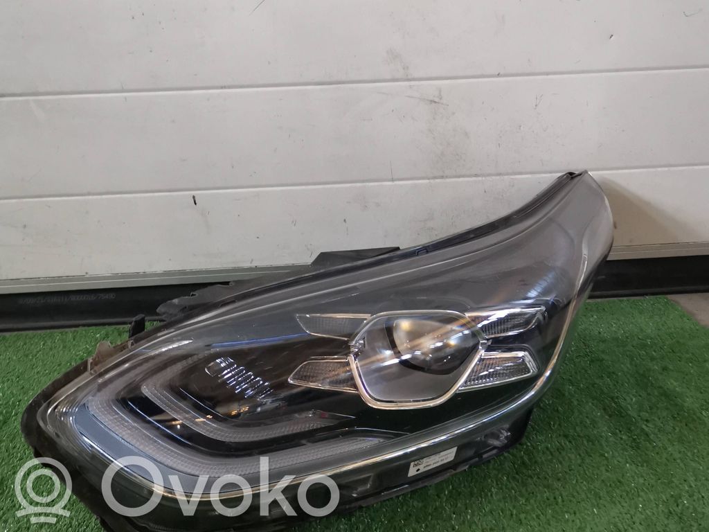 KIA Pro Cee'd III Phare frontale 