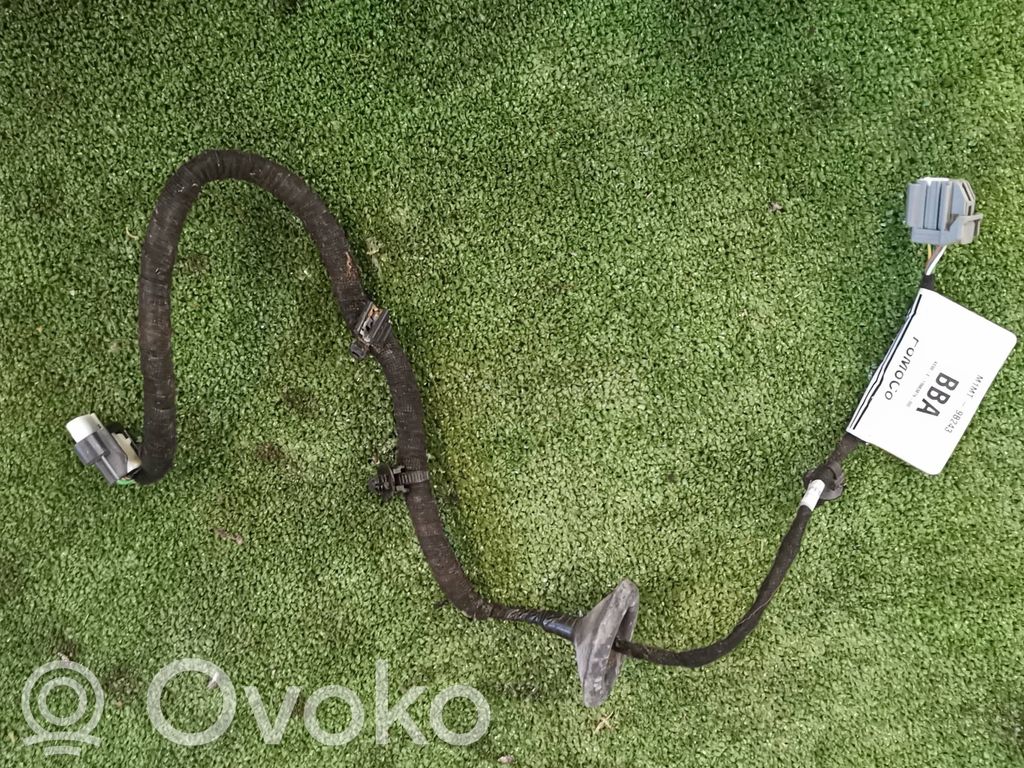 Otros cableados   M1MT9B243BBA