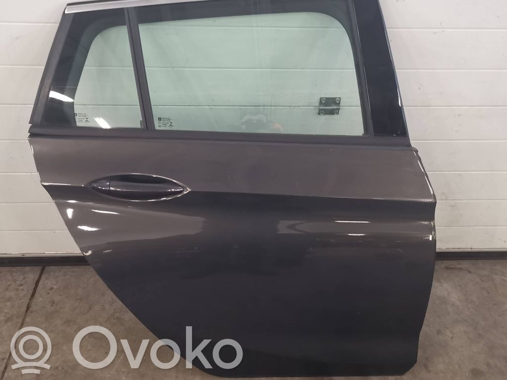 Rear door
