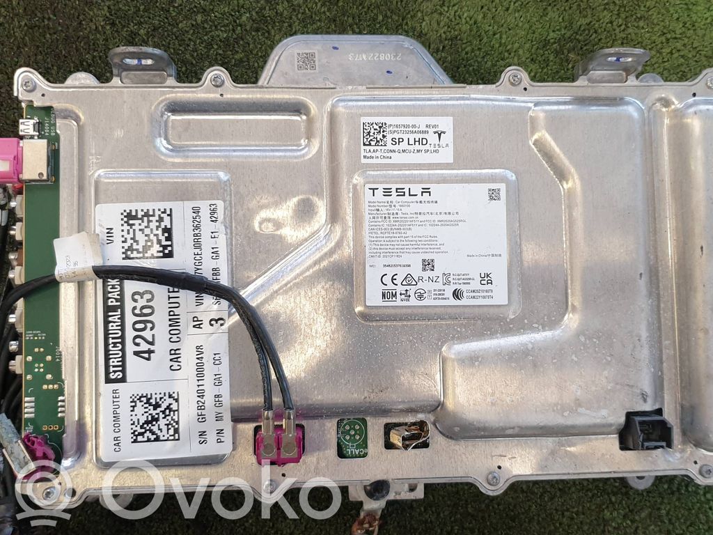 Tesla Model Y Other control units/modules 