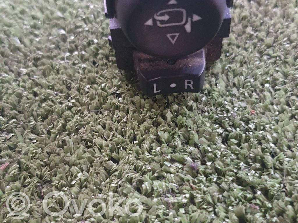 Opel Astra K Wing mirror switch 