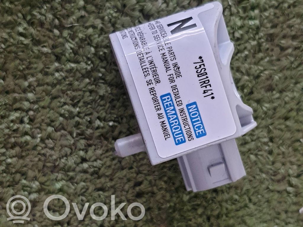 Suzuki Swift I Sensor impacto/accidente para activar Airbag 