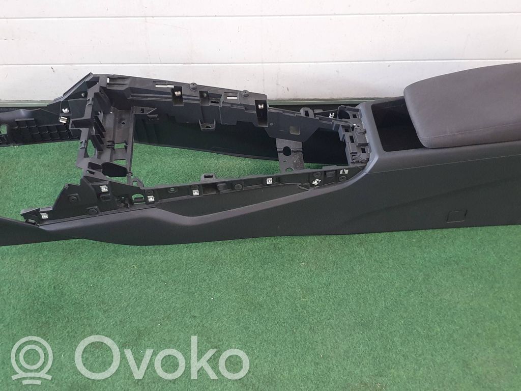 Audi A4 S4 B9 8W Center console 