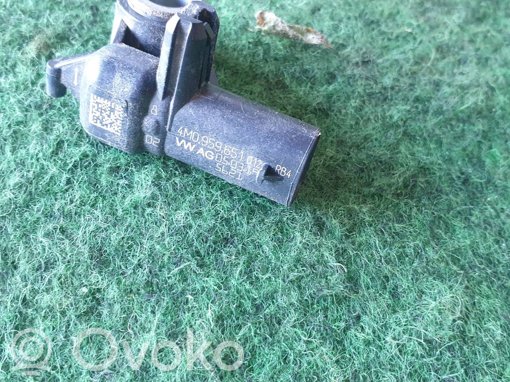 Audi A4 S4 B9 8W Airbagsensor Crashsensor Drucksensor 
