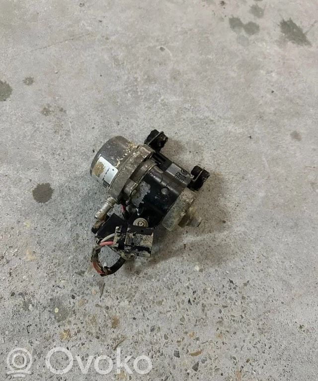Vacuum pump   51618045714,00938301
