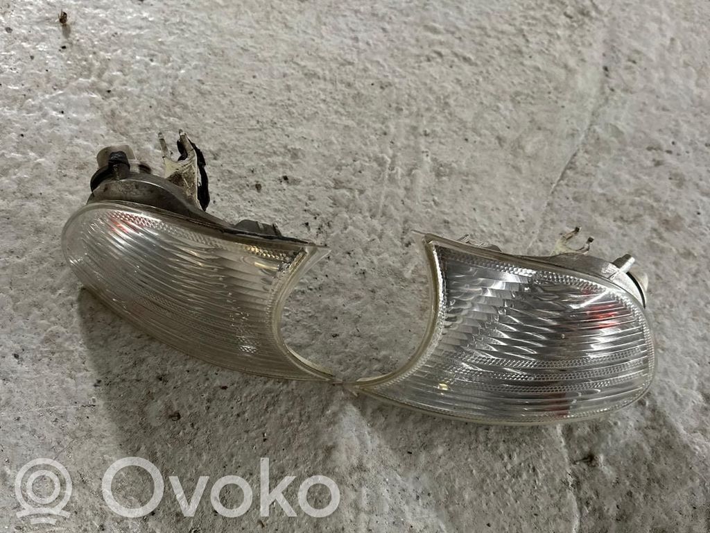BMW 3 E46 Front indicator light 