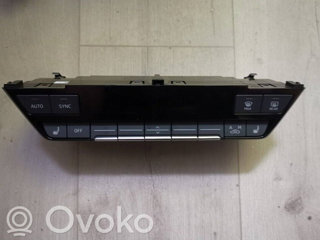 Audi Q4 Sportback e-tron Climate control unit 