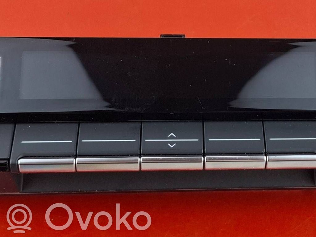 Audi e-tron Climate control unit 