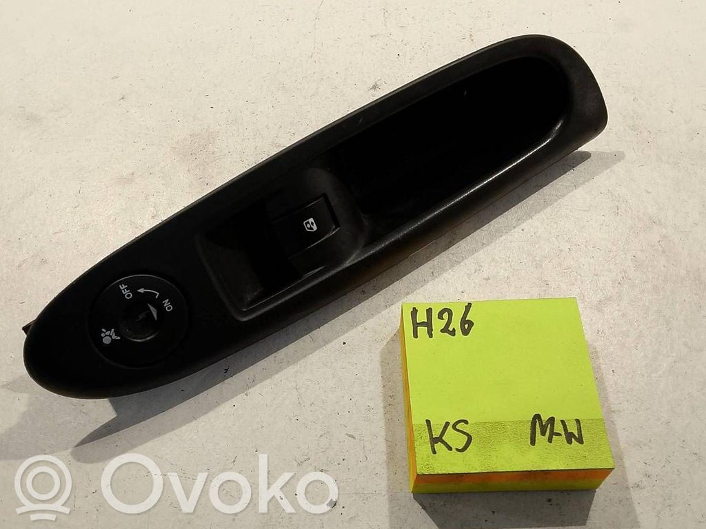 Renault Megane II Electric window control switch 