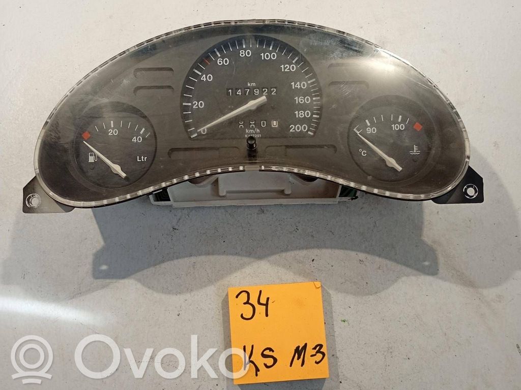 Opel Corsa B Spidometras (prietaisų skydelis) 